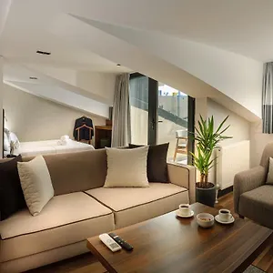 3* فندق La Mia